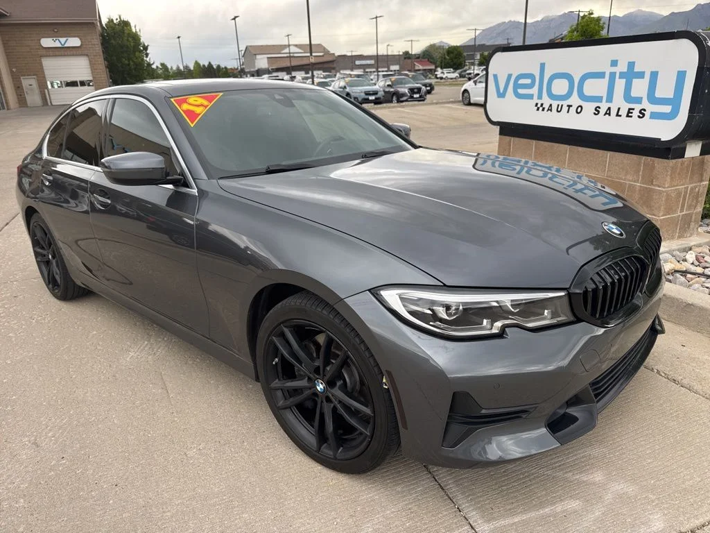 2019 BMW 3 Series 330i xDrive Sedan's photo