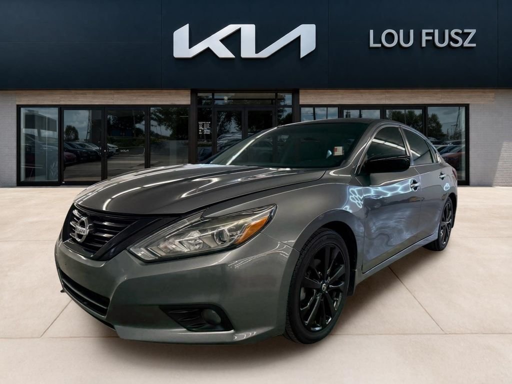 Used 2018 Gray Nissan 2.5 SR image 1