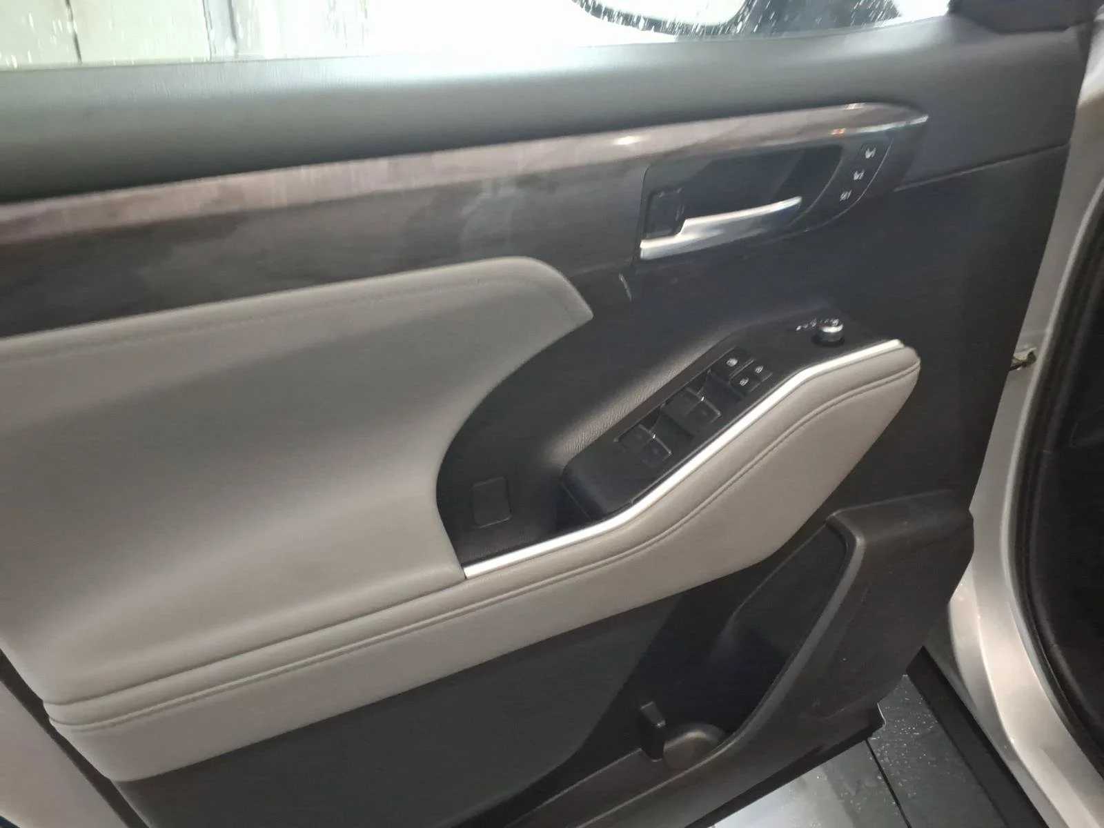 Used 2023 Celestial Silver Metallic Toyota Hybrid Platinum image 12