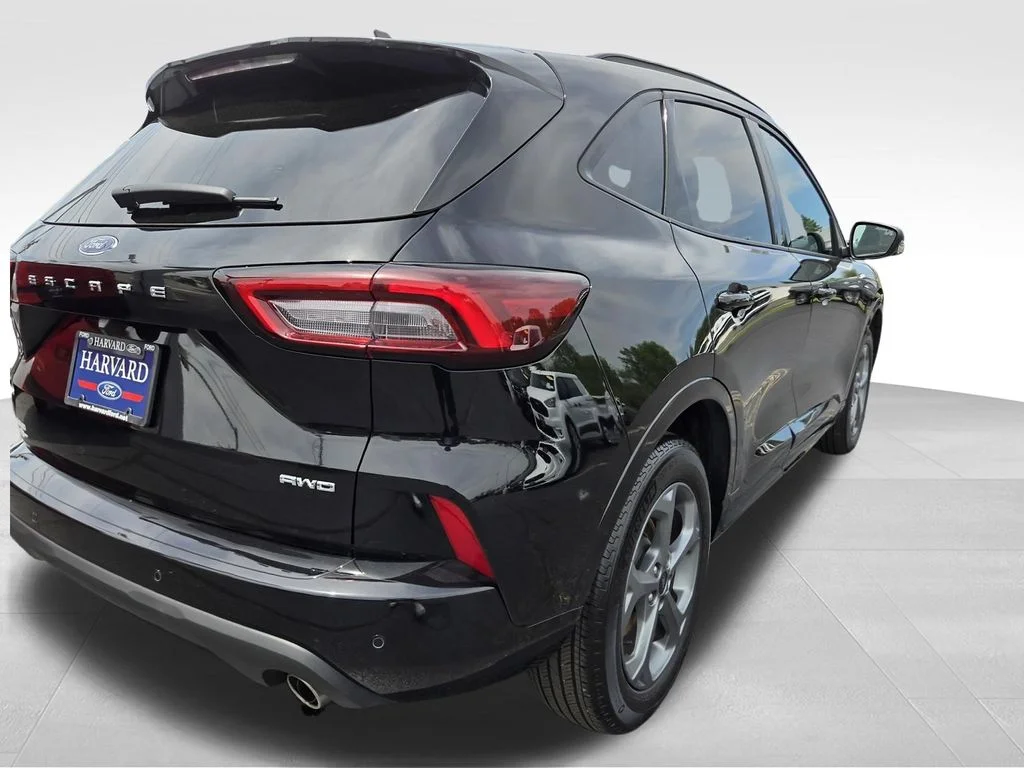 Used 2023 Agate Black Metallic Ford ST-Line image 40
