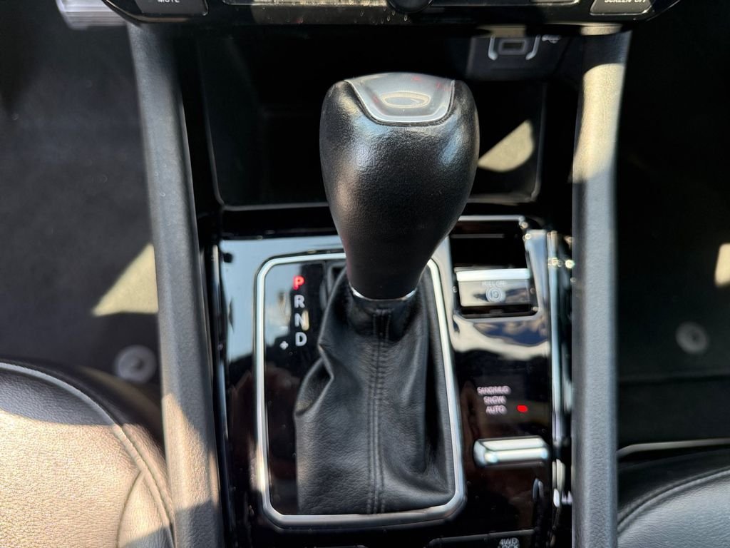 Used 2024 White Jeep Limited image 32