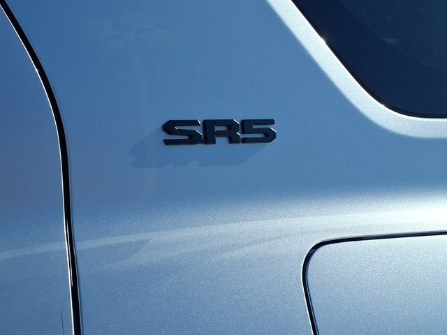 Used 2025  Toyota SR5 image 30
