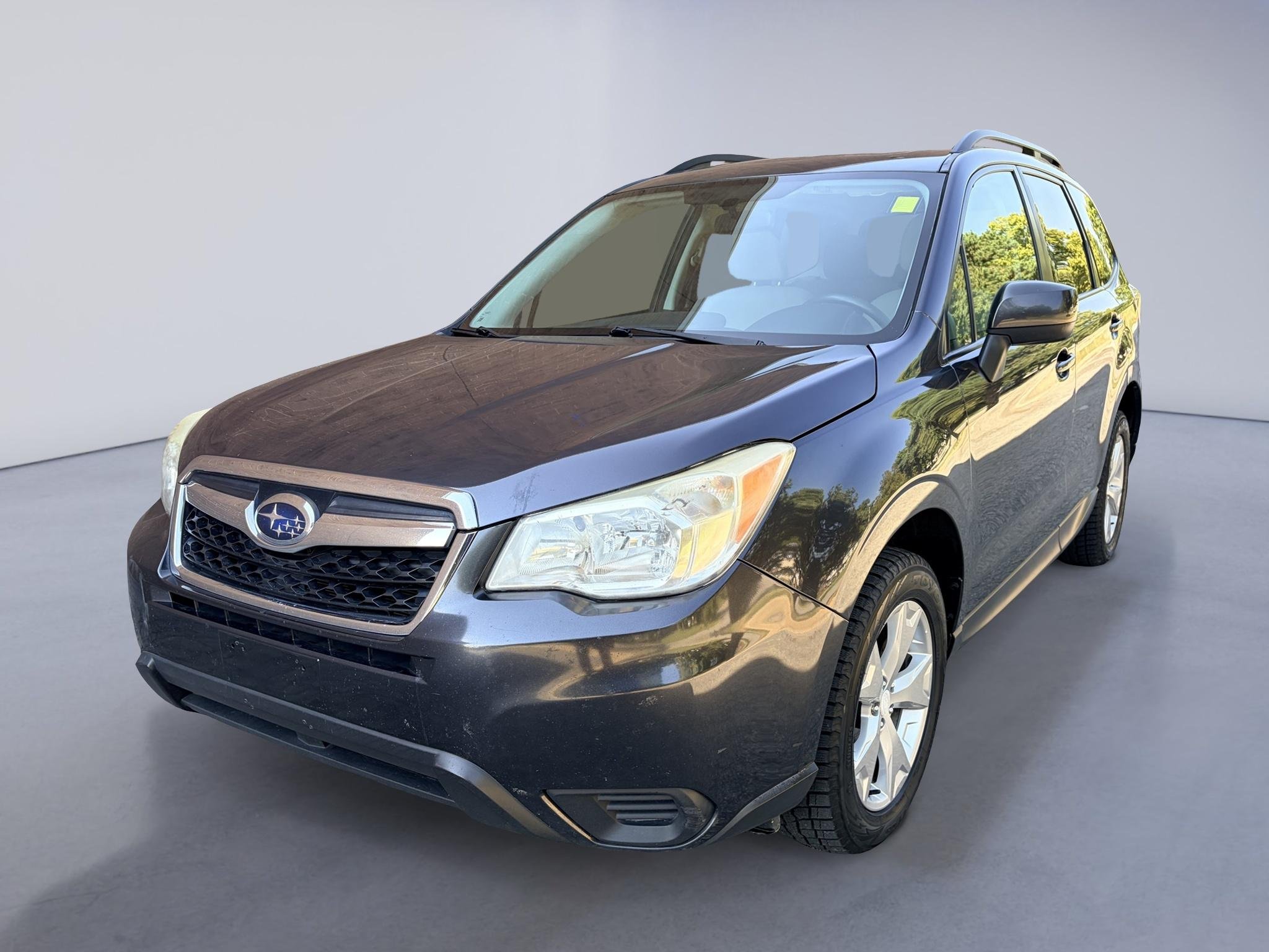 Used 2015 Dark Gray Metallic Subaru 2.5i Premium image 1