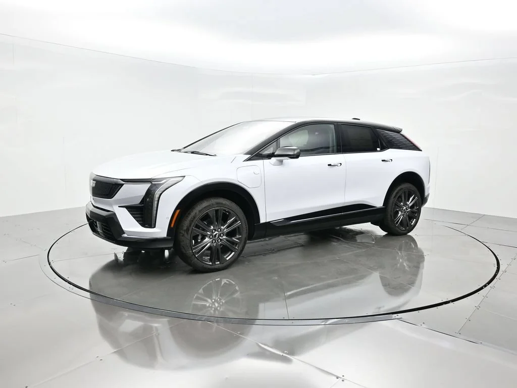 2027 Cadillac OPTIQ Premium Sport - Photo 2