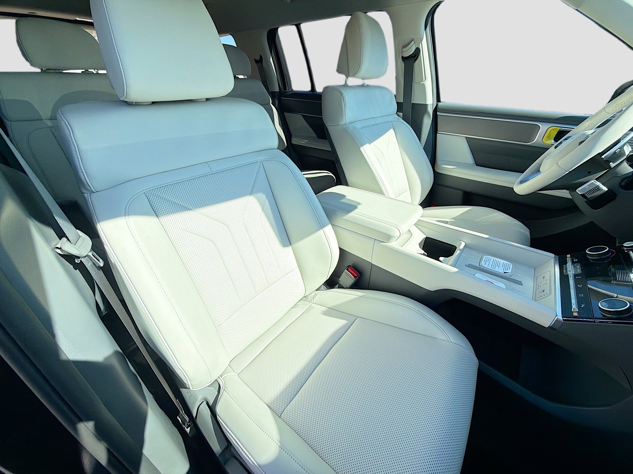 New 2026 Phantom Black Hyundai SEL FWD image 50