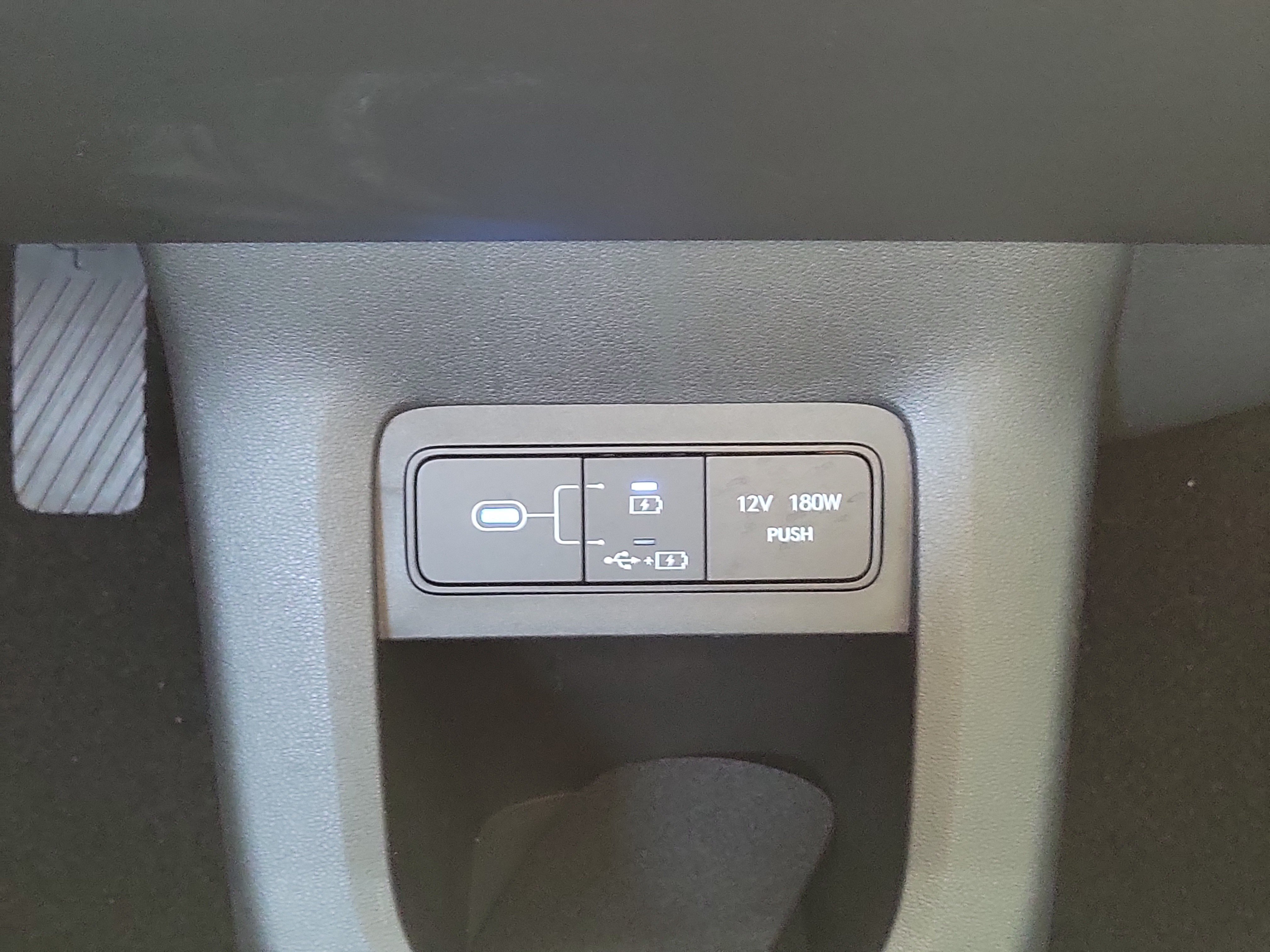 Used 2025 Teal Hyundai SE image 17