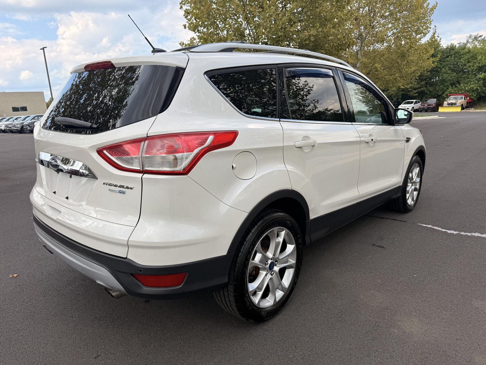 Used 2016 White Platinum Metallic Tri-Coat Ford Titanium image 5