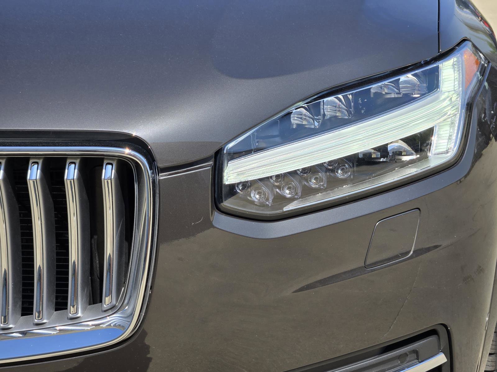 Used 2023 Platinum Gray Metallic Volvo Plus image 8