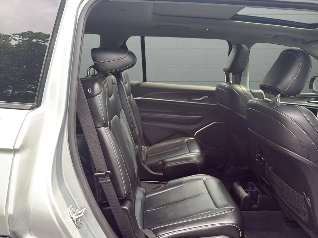 Certified Used 2023 Silver Jeep Limited image 14