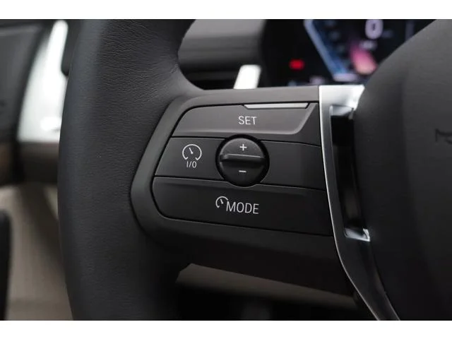 New 2027 Mineral White Metallic BMW xDrive28i image 14