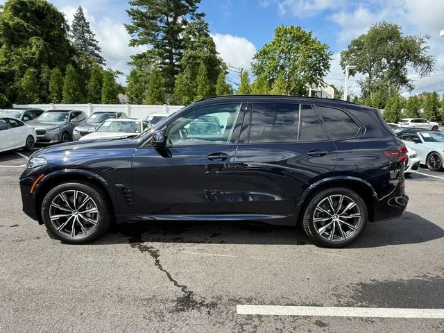 Certified Used 2024 Carbon Black Metallic BMW xDrive40i image 7