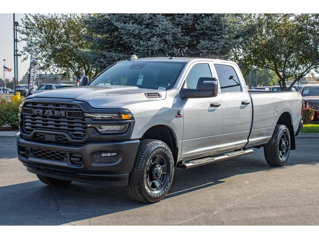 New 2026 SILVER ZYNITH Ram Tradesman image 4