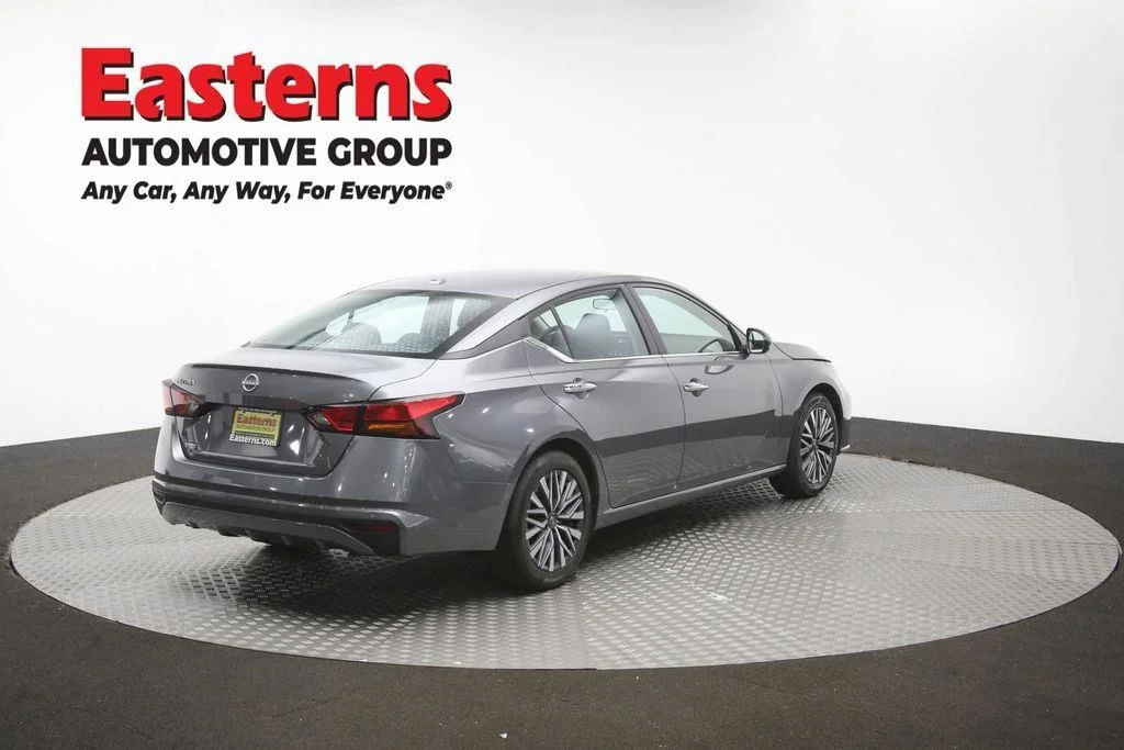 Used 2025 Gray Nissan 2.5 SV image 42