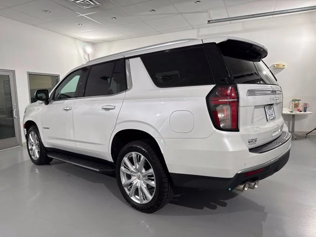 Used 2021 Beige Chevrolet High Country image 5