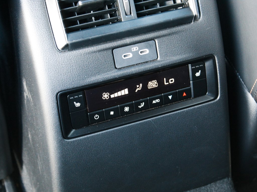 Used 2025 Rhodium White Premium Mazda Premium Plus Package image 27