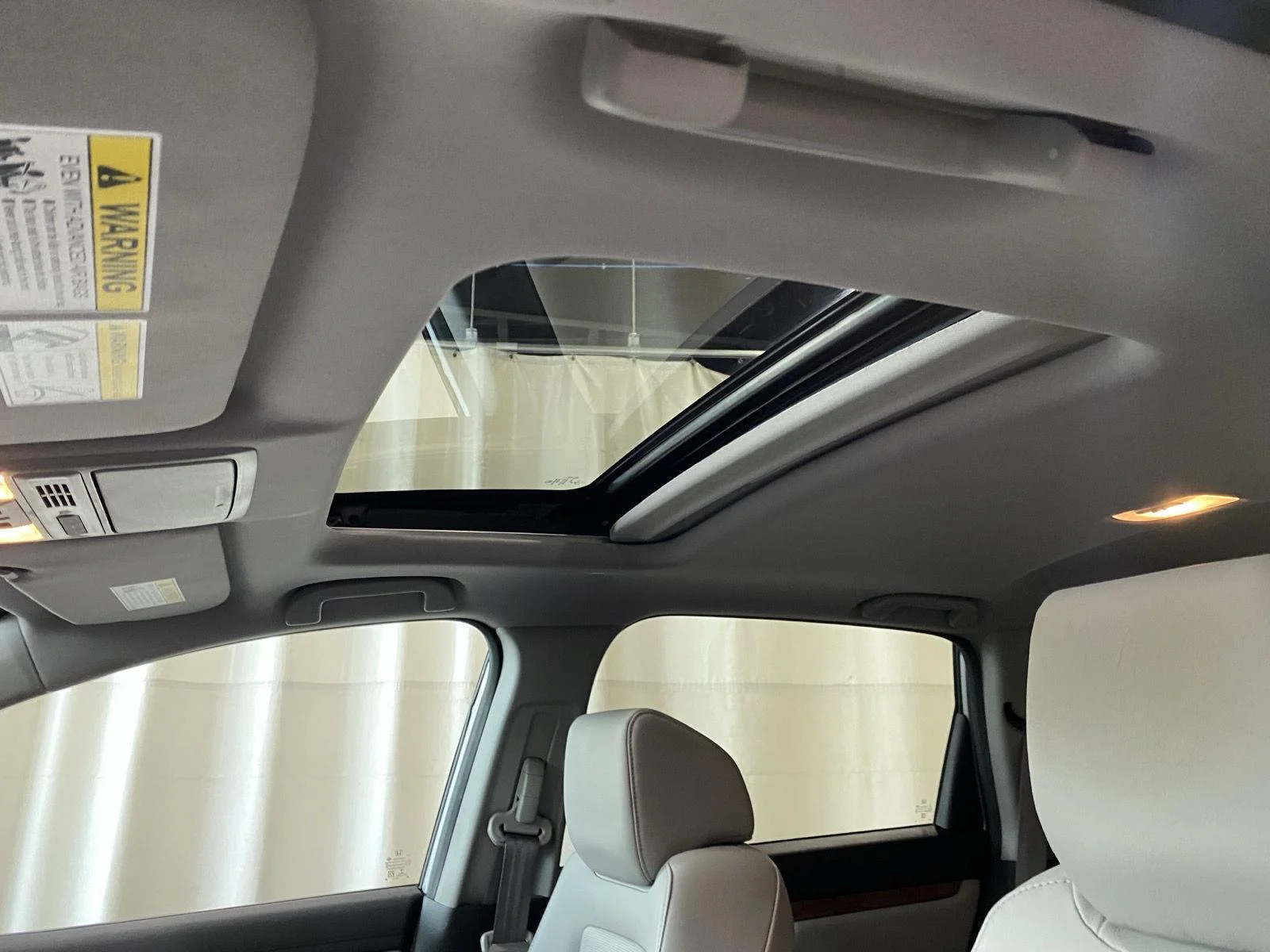 Used 2019 Lunar Silver Metallic Honda EX-L image 23