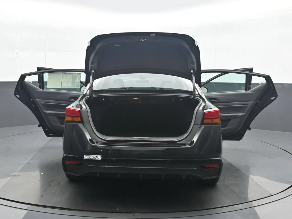 Used 2025 Black Nissan 2.5 SV image 35