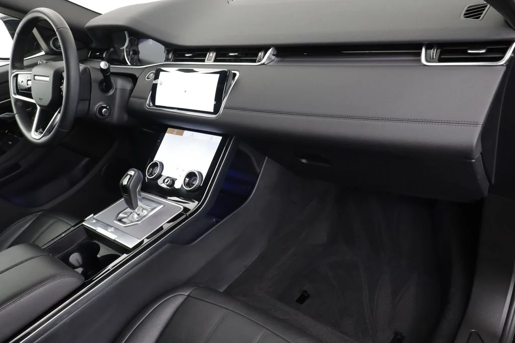 Used 2023 Black Land Rover SE image 21