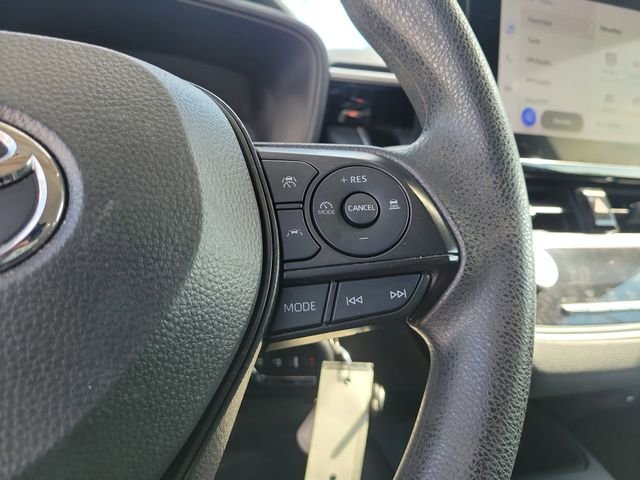Used 2024 White Toyota LE image 21