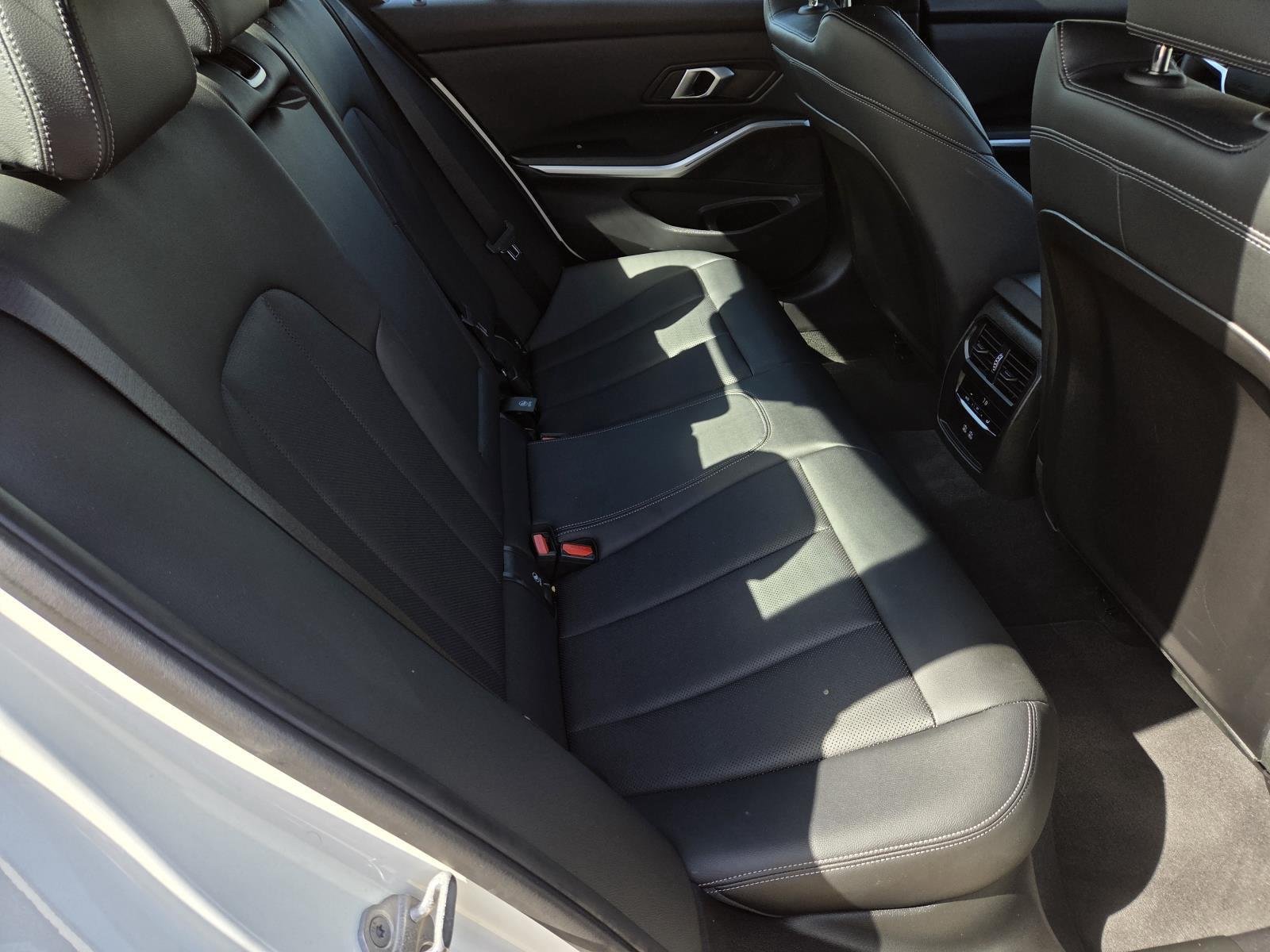 Used 2025 BLACK BMW 330i image 36