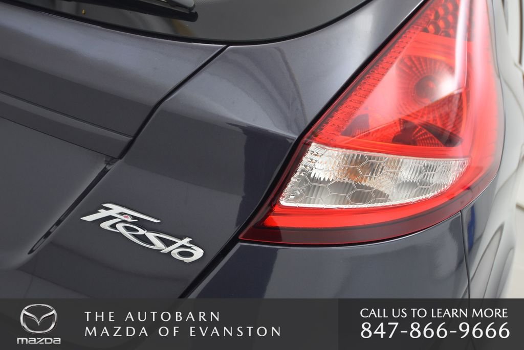 Used 2013 Gray Metallic Ford SE image 34