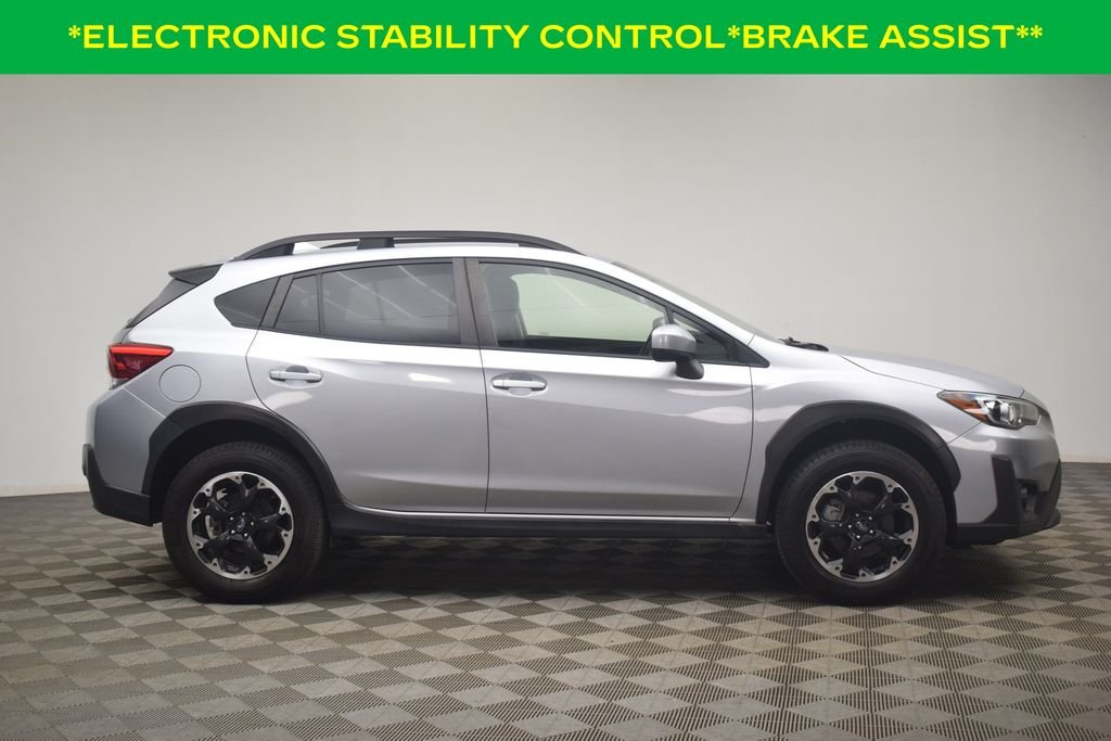 Used 2022 Ice Silver Metallic Subaru Premium image 12