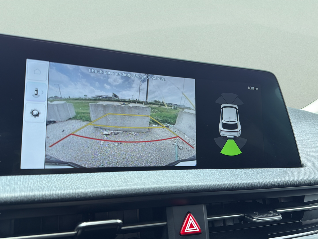 Used 2023 Blue Kia Wind image 18