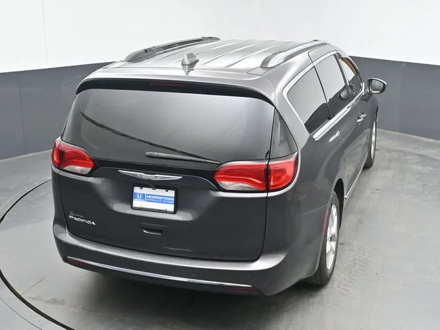 Used 2017 Gray Chrysler Touring L Plus image 40