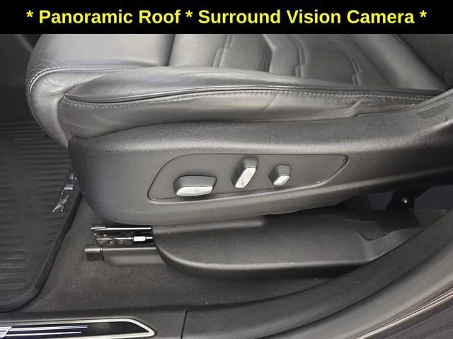 Used 2018 DARK GRANITE METALLIC Cadillac Platinum AWD image 23