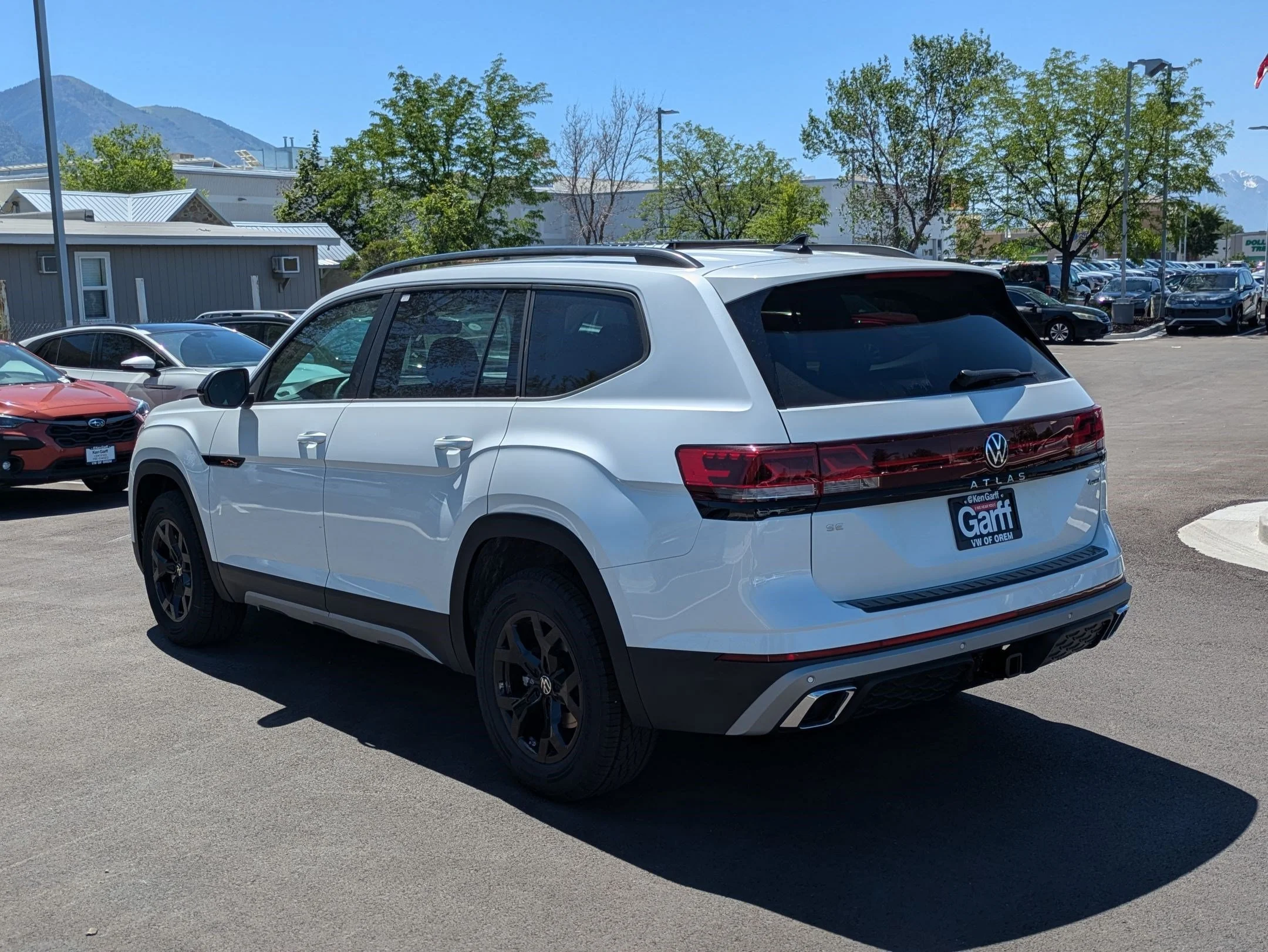 New 2026 Opal White Pearl Volkswagen 2.0T Peak Edition image 5