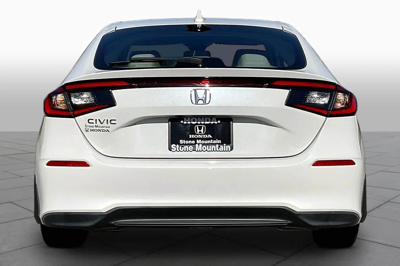 Used 2023 Platinum White Pearl Honda EX-L image 5