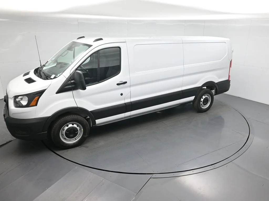 New 2026 White Ford Base image 42