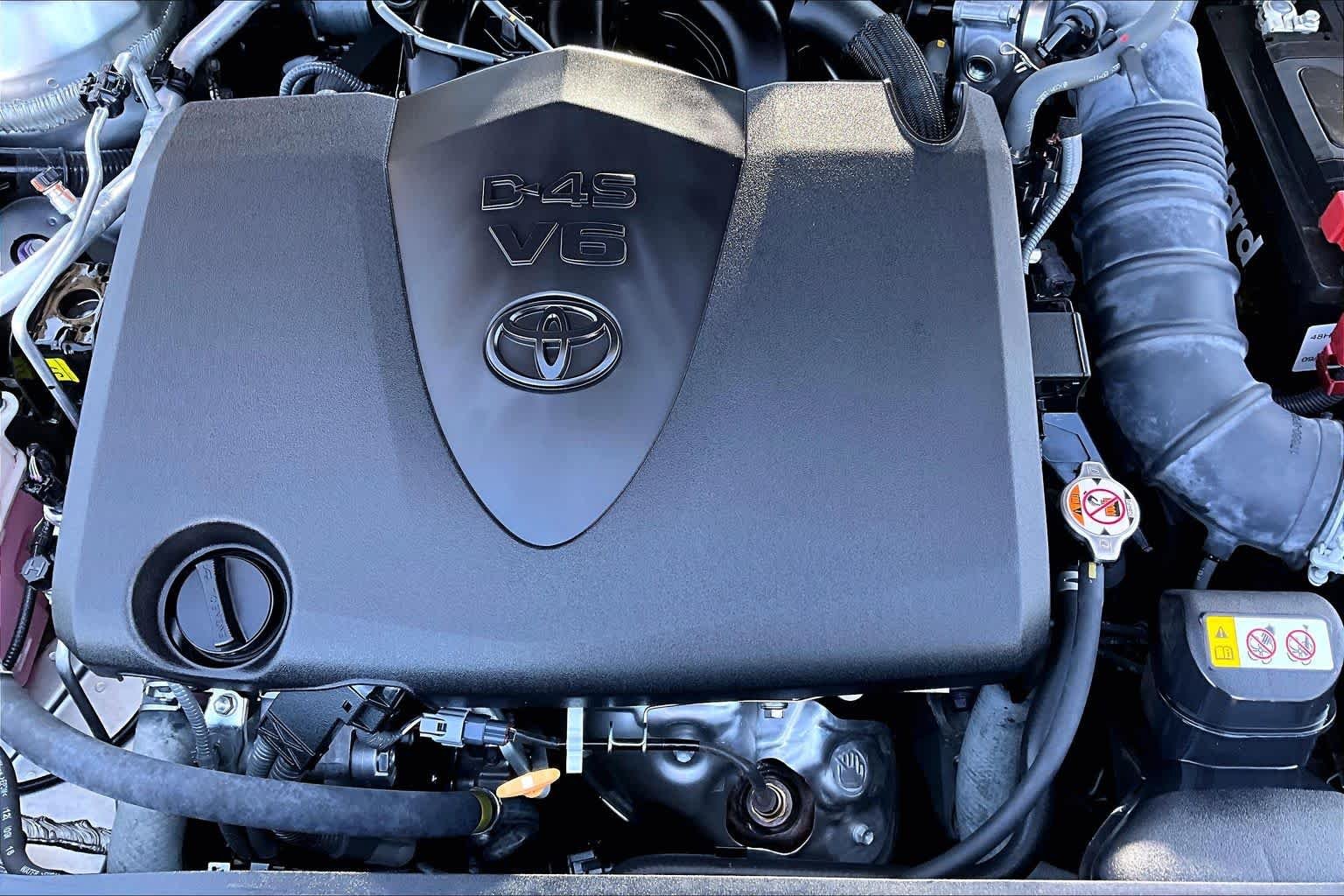 Used 2019 Celestial Silver Metallic Toyota Touring image 32