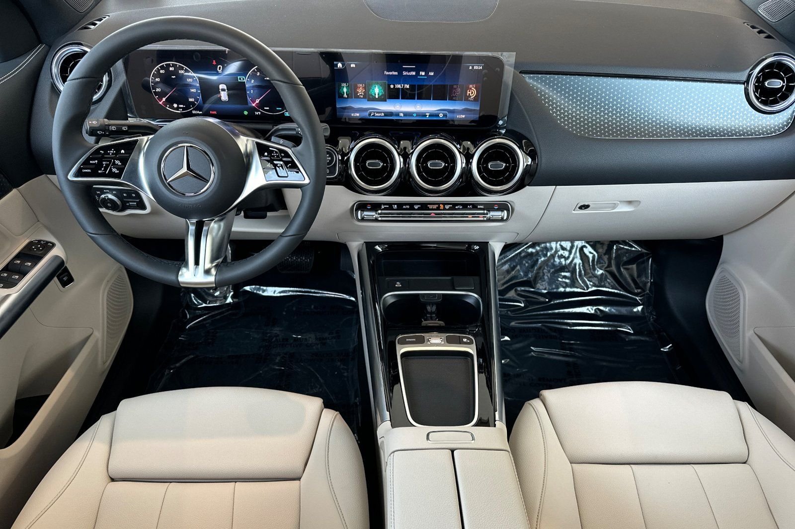 New 2026 White Mercedes-Benz GLA 250 image 13
