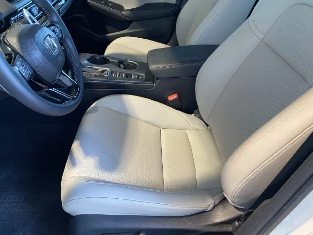 Certified Used 2024 Platinum White Pearl Honda Touring image 17