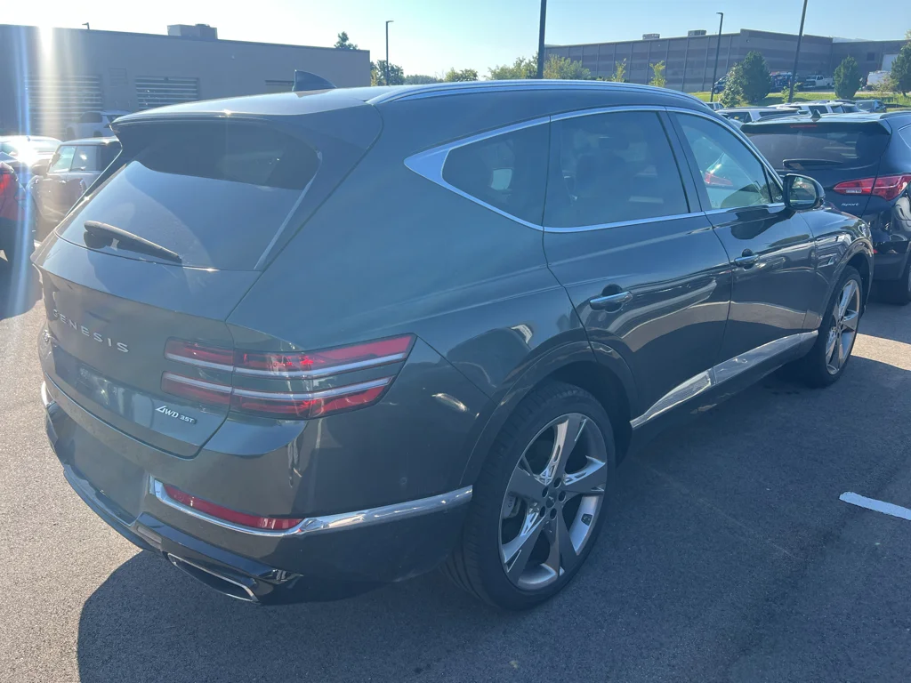 Used 2024 Makalu Gray Genesis 3.5T (A8) image 20