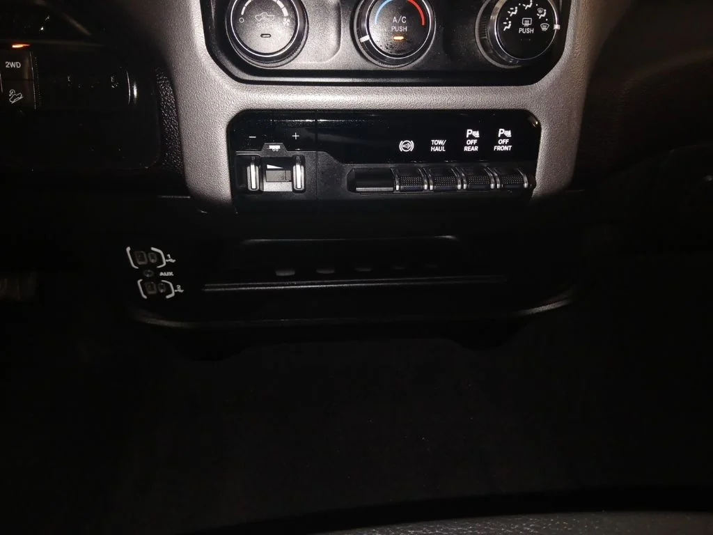 Used 2024 White Ram Big Horn image 27