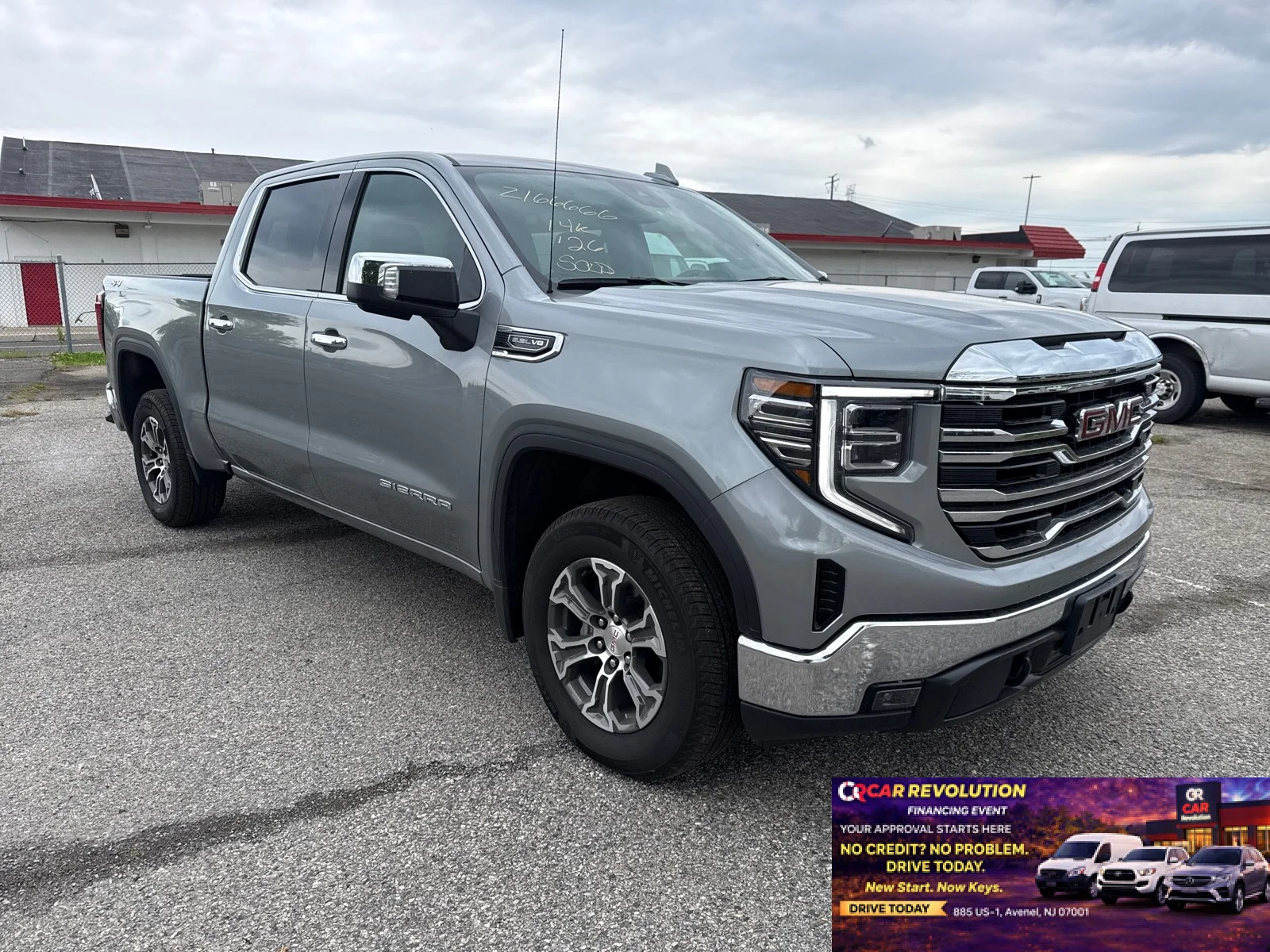2026 GMC Sierra 4WD Crew Cab Short Box SLT's photo