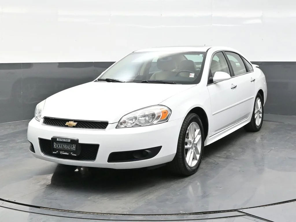 Used 2014 White Chevrolet LTZ image 2