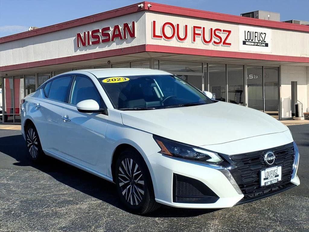 2023 Nissan Altima SV