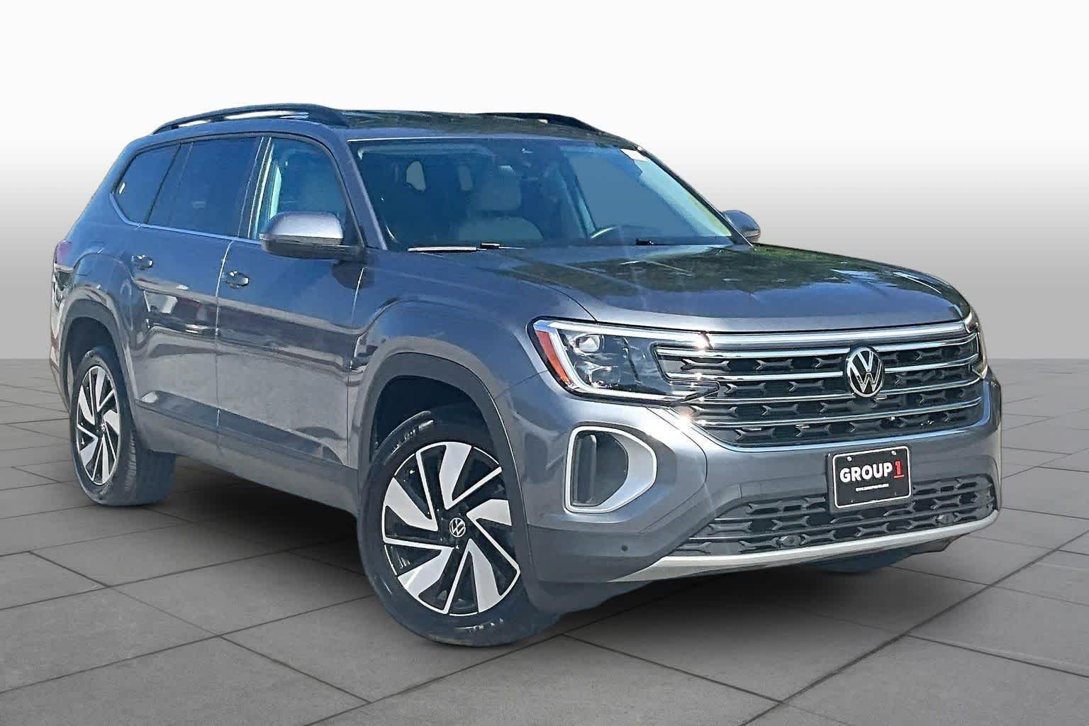 Pre-Owned 2025 Volkswagen Atlas 2.0T SE W/Technology