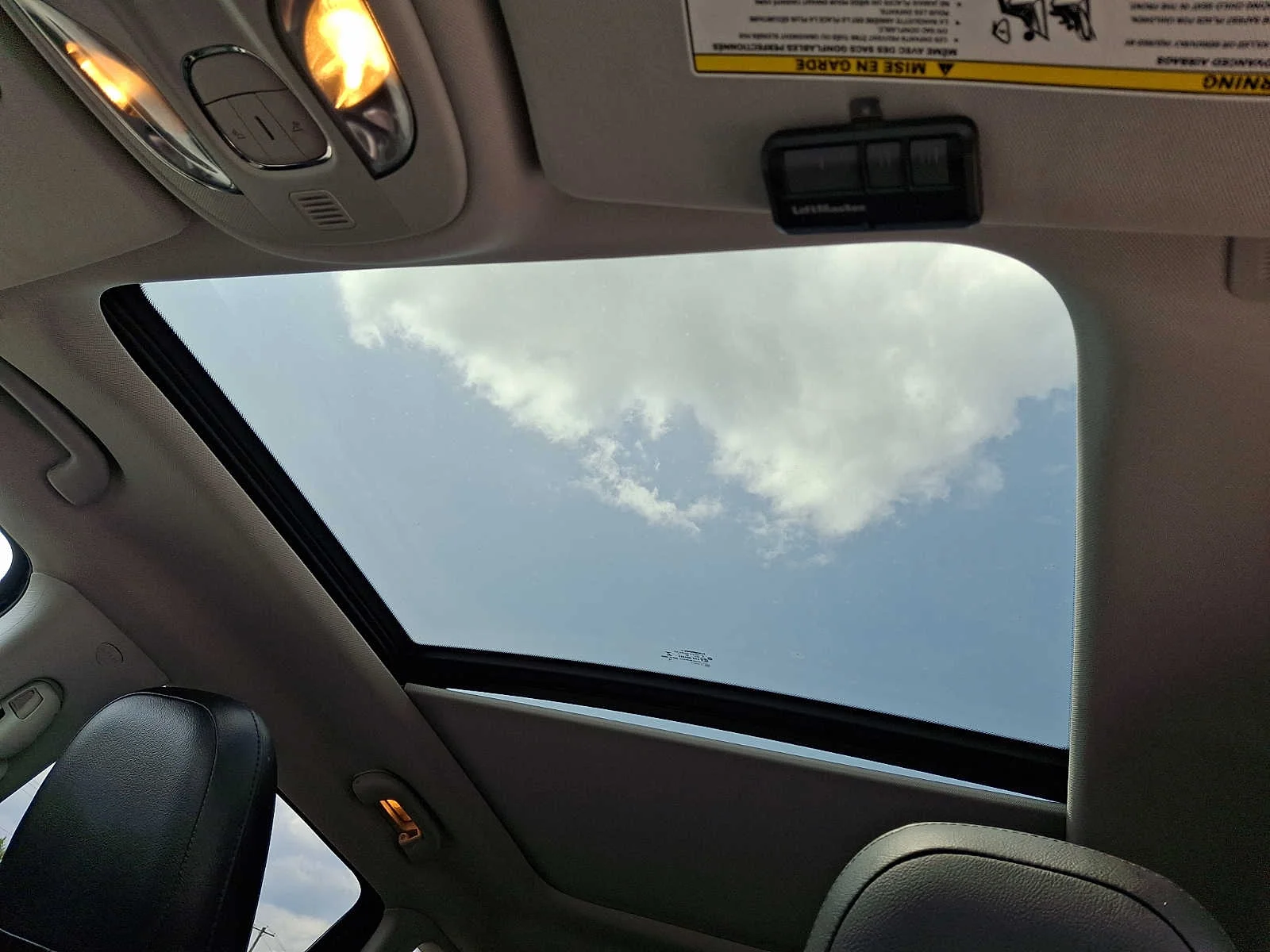 Used 2018 Black Jeep Altitude 4x4 image 15
