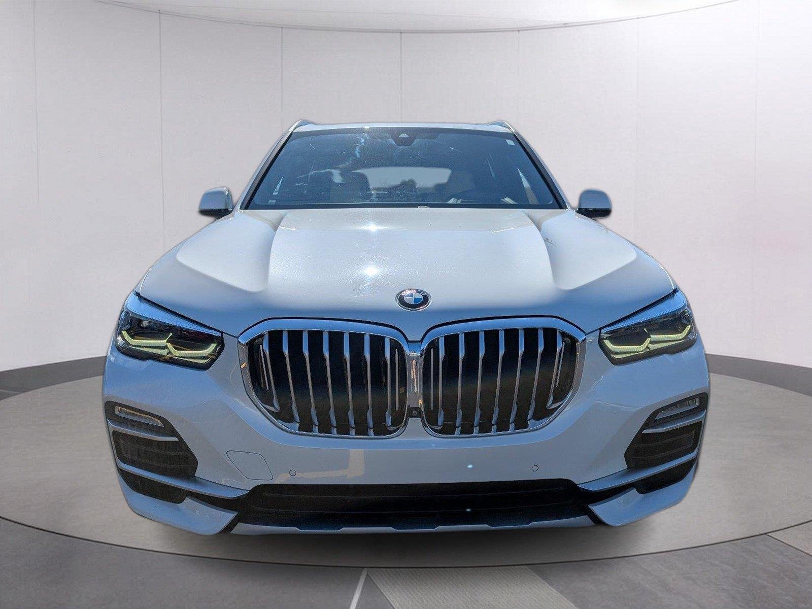 Used 2021 Mineral White Metallic BMW sDrive40i image 10