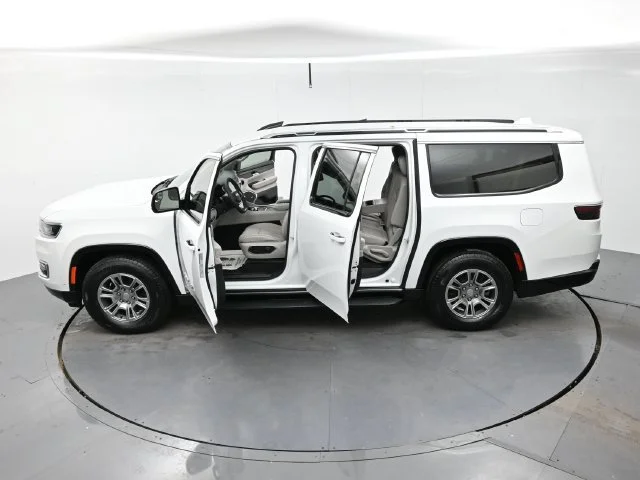Used 2023 Bright White Clearcoat Jeep 4DR 4WD image 43