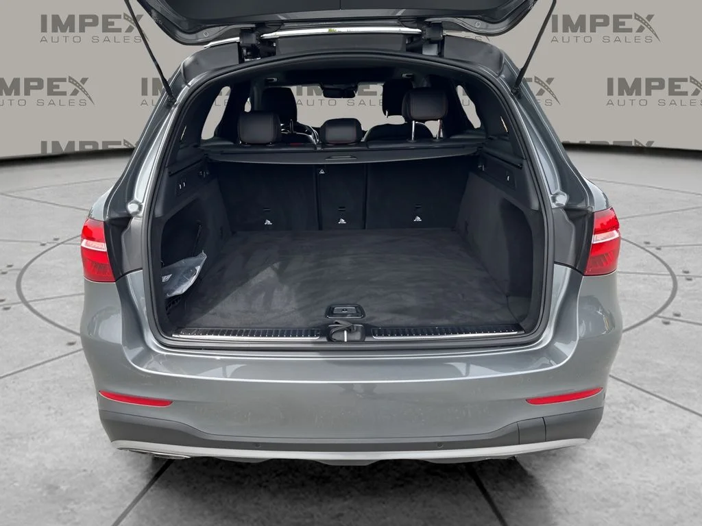 Used 2018  Mercedes-Benz GLC 43 AMG® image 28