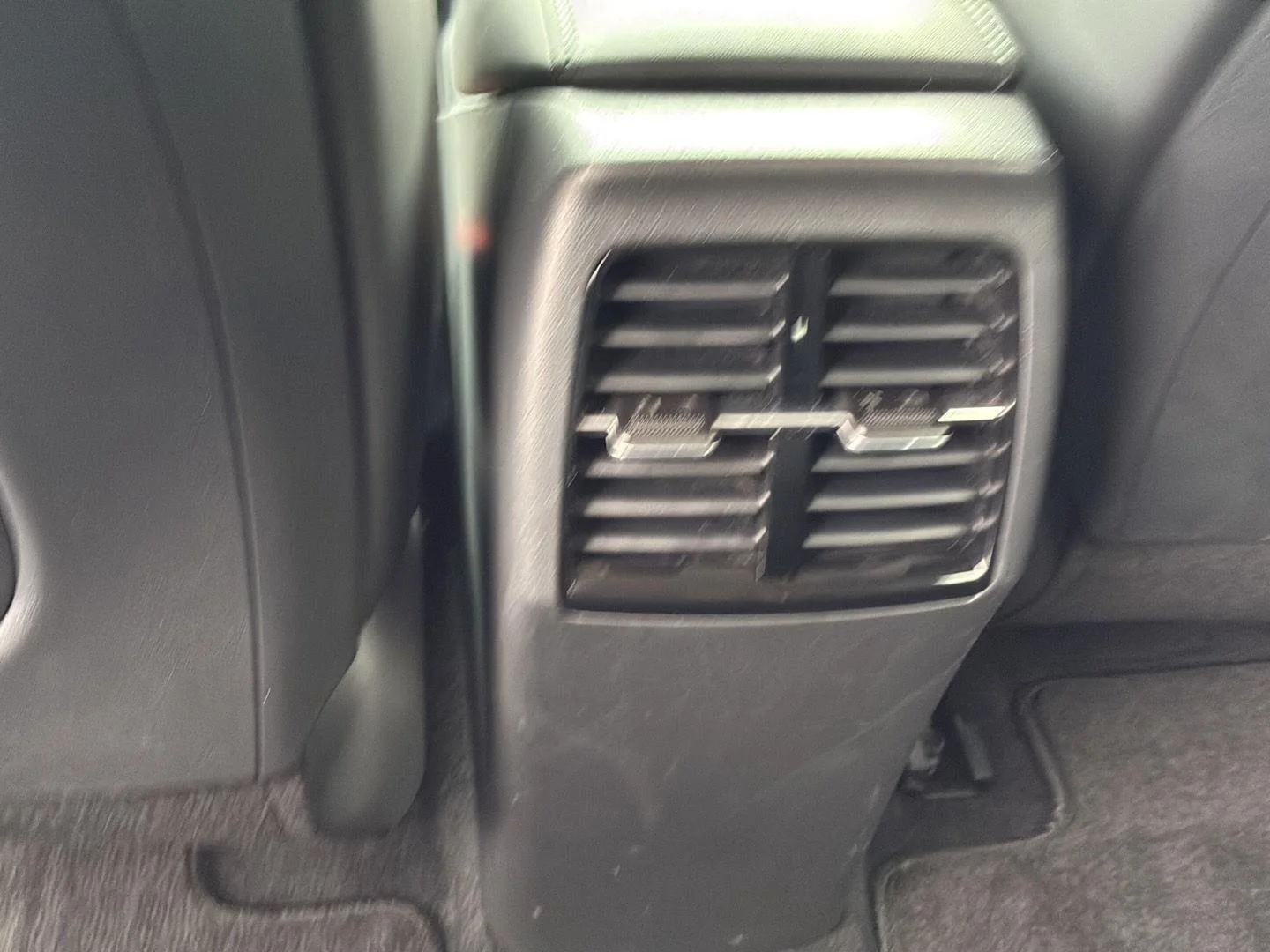 Used 2023 Runway Red Kia Wind image 27