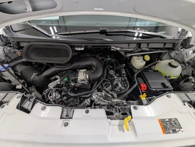 New 2026 Oxford White Ford Cutaway image 57