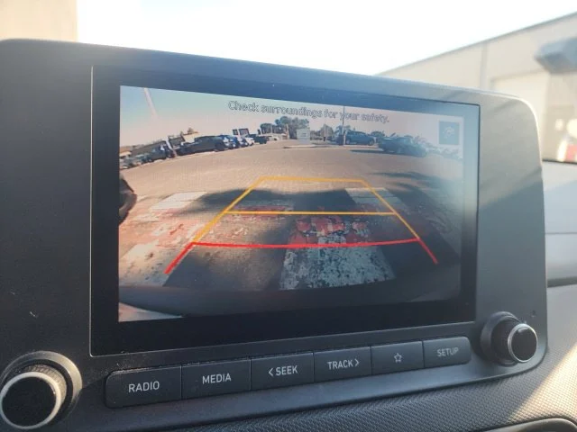 Used 2022 Silver Hyundai SEL image 17