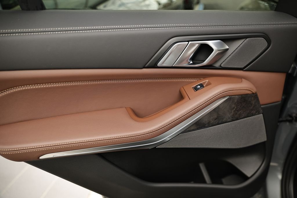 New 2026 Skyscraper Grey Metallic BMW xDrive40i image 24