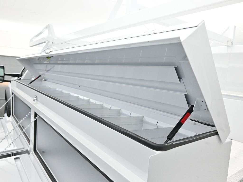 New 2025 Oxford White Ford XL image 19